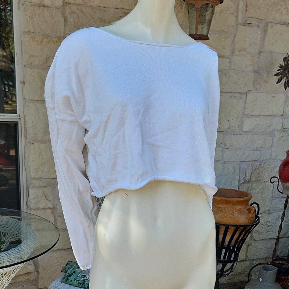 Brandy Melville White 100% Cotton Knit Cropped Sweater Size Small-medium